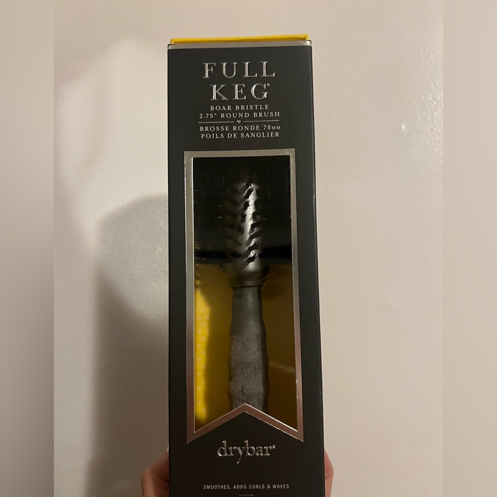 Dry bar hair brush / boar brush